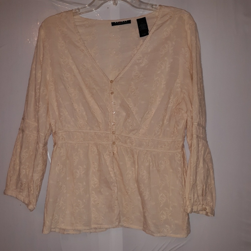 Women's axcess off white eyelet top size 14